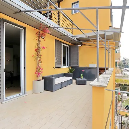 Bright Modern Flat 5 Apartment Rome